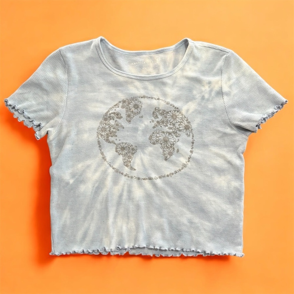 American Eagle Outfitters Light Blue Earth Graphic Crop Tee Tie Die Ruffle Hem M